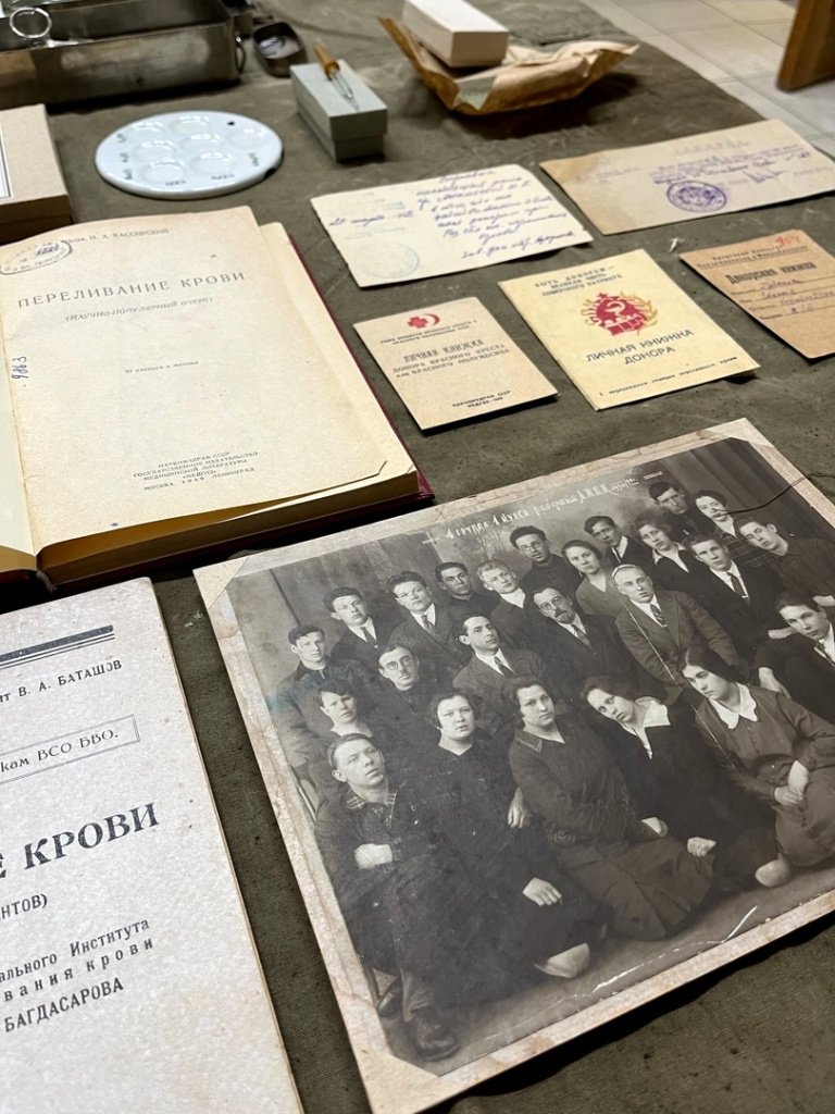 r0l0IvuL29Y.jpg r0l0IvuL29Y.jpg